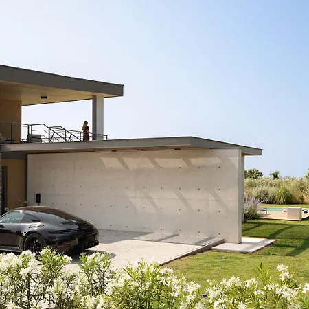 Villa Luxury Puerto De Paz For 8 People Near Fazana With 60 M2 Private Heated Pool, Sauna, Mini Golf & Sea View Vodnjan