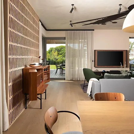 Luxury Puerto De Paz For 8 People Near Fazana With 60 M2 Private Heated Pool, Sauna, Mini Golf & Sea View Villa Vodnjan