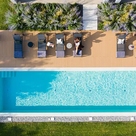 Villa Luxury Puerto De Paz For 8 People Near Fazana With 60 M2 Private Heated Pool, Sauna, Mini Golf & Sea View *